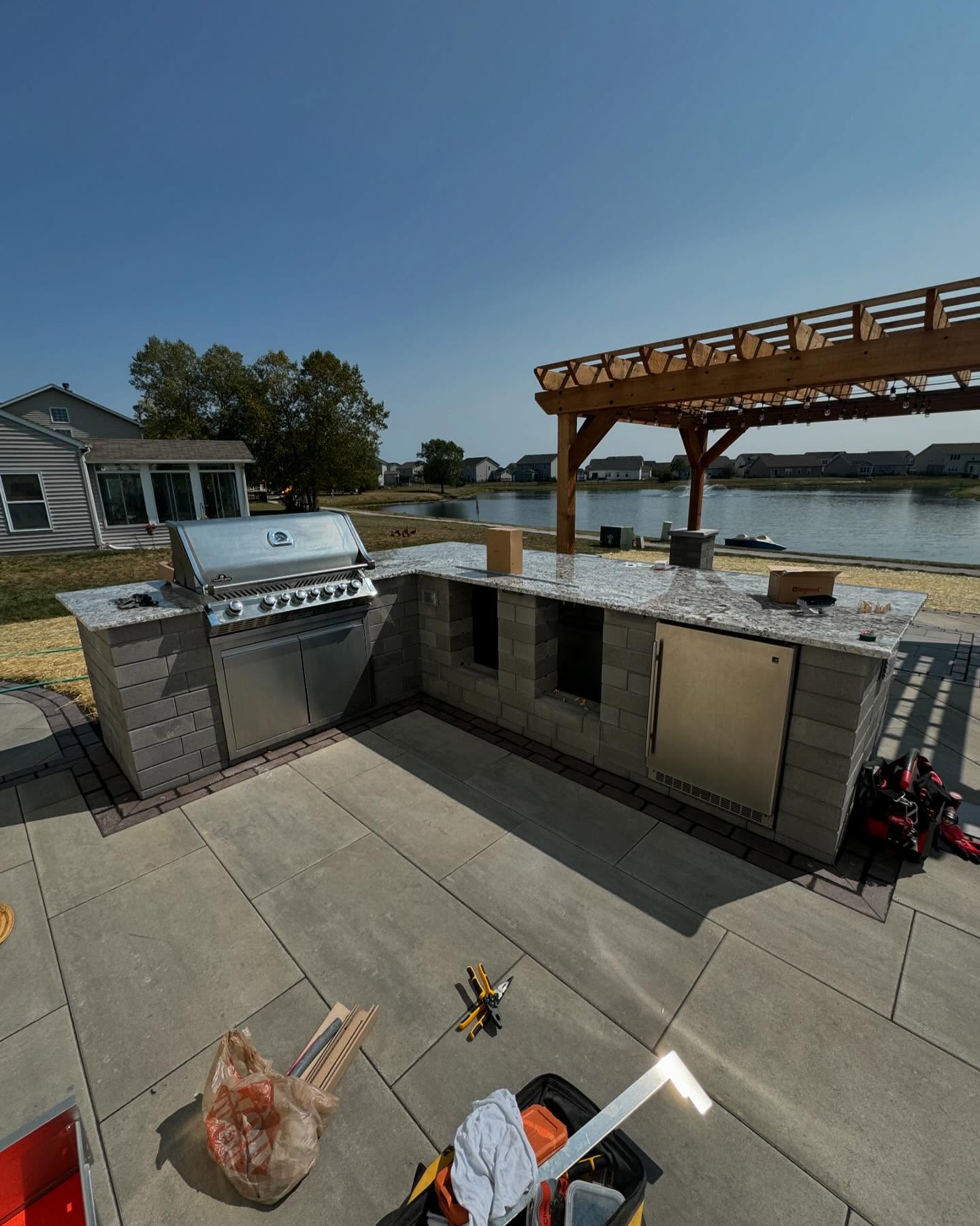 Outdoor kitchen installation